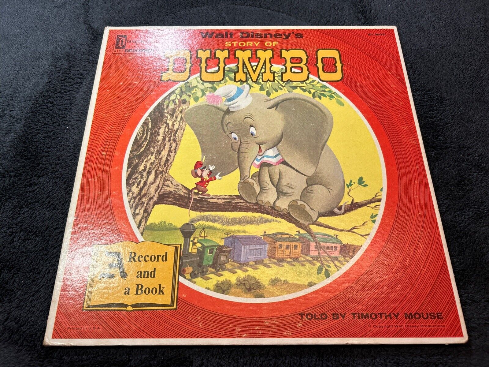 Vintage Walt Disney Dumbo with story pages inside record 1957
