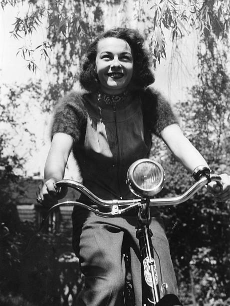 Ilse Werner German 1940s Singer & Actress No 23 Old Music Photo