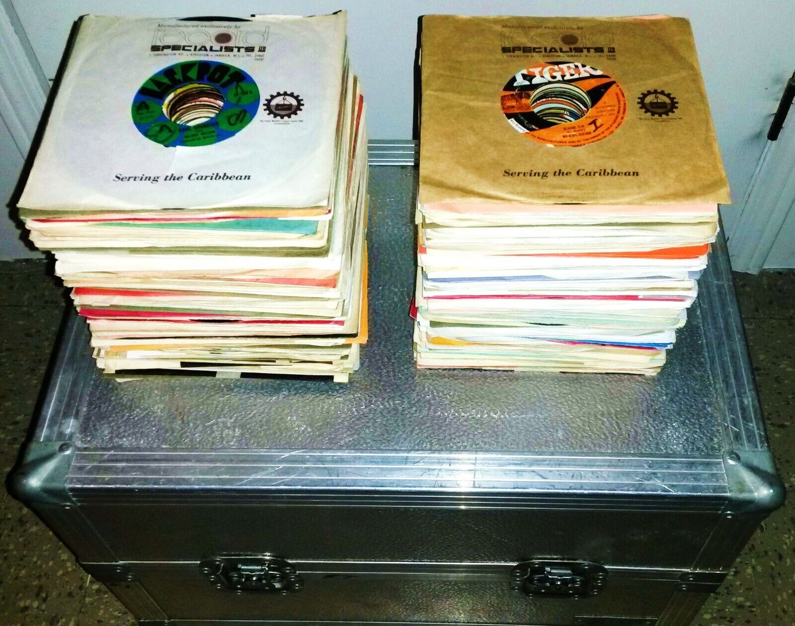 RARE REGGAE 7 INCH COLLECTION, OVER 130 VINTAGE RECORDS, DATED FROM 1965