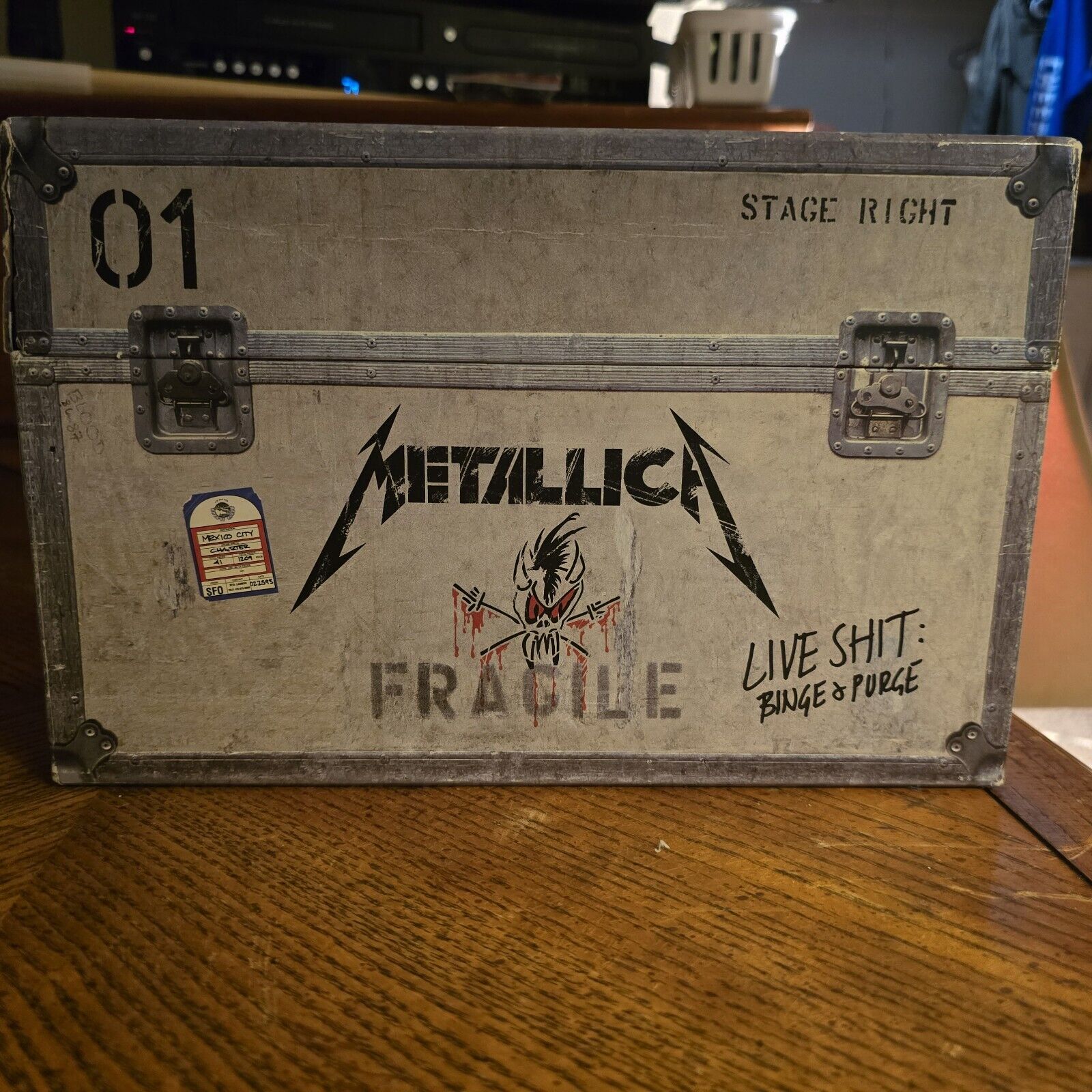Metallica Live Shit: Binge and Purge Box Set - 3 VHS, 3 CDs A Book And 1 Stencil