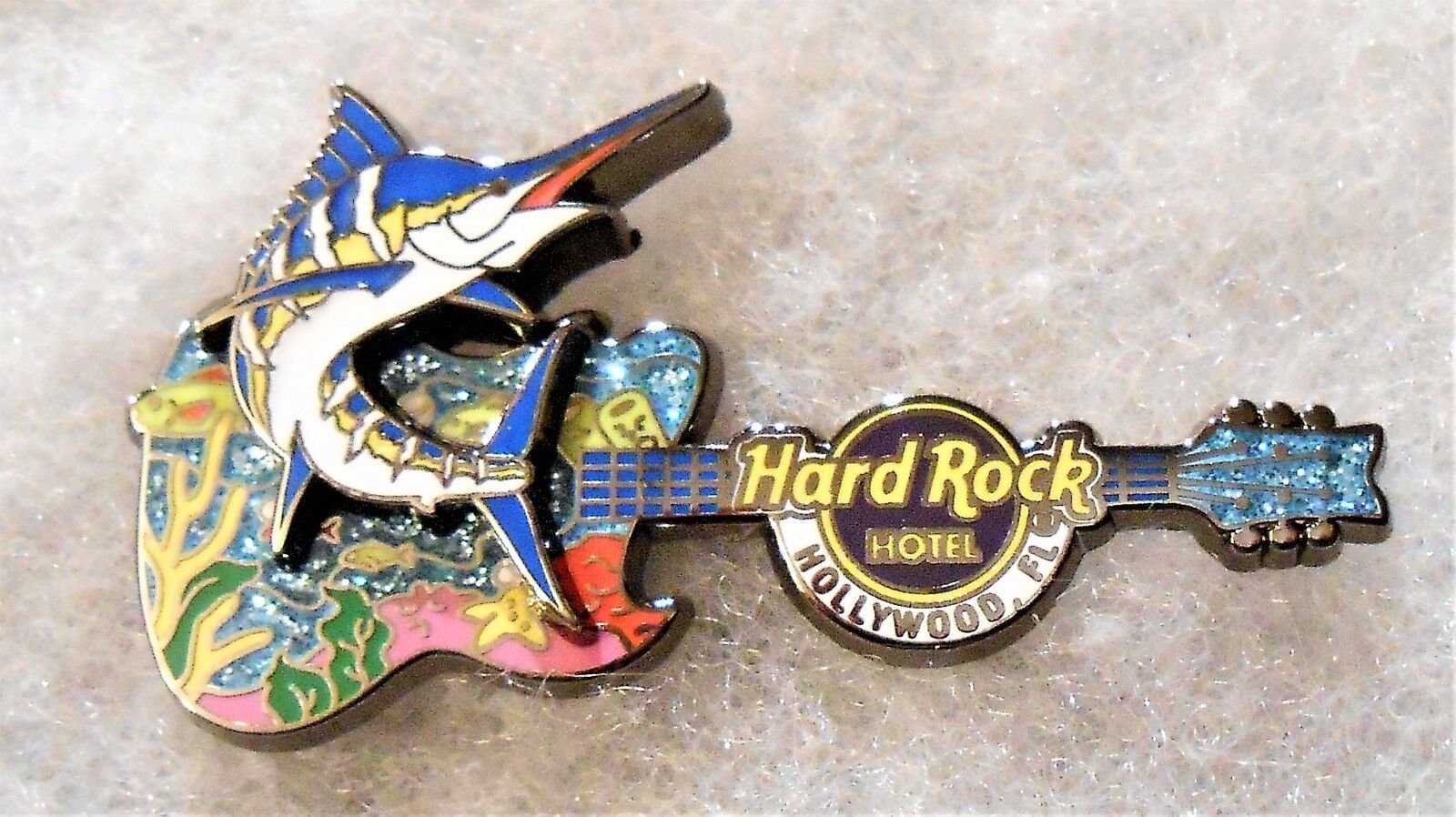 HARD ROCK HOTEL HOLLYWOOD FLORIDA 3D MARLIN FISH GUITAR PIN # 99902