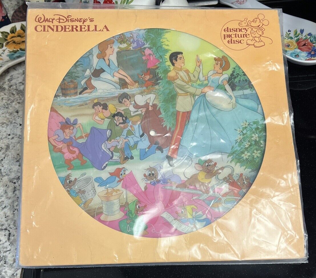 Vintage 1981 Cinderella Disney Picture Disc Movie Soundtrack RECORD Album Music