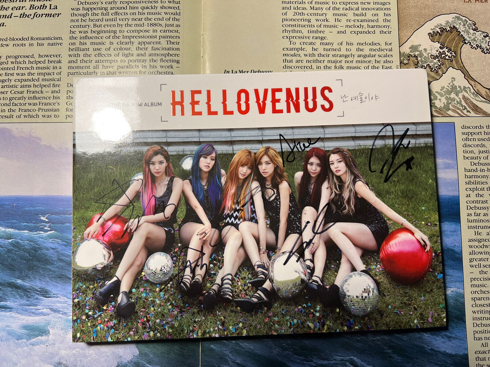 K-pop Autographed Hello Venus 5th Mini CD Yeoreum Photocard Mwave MEET AND GREET