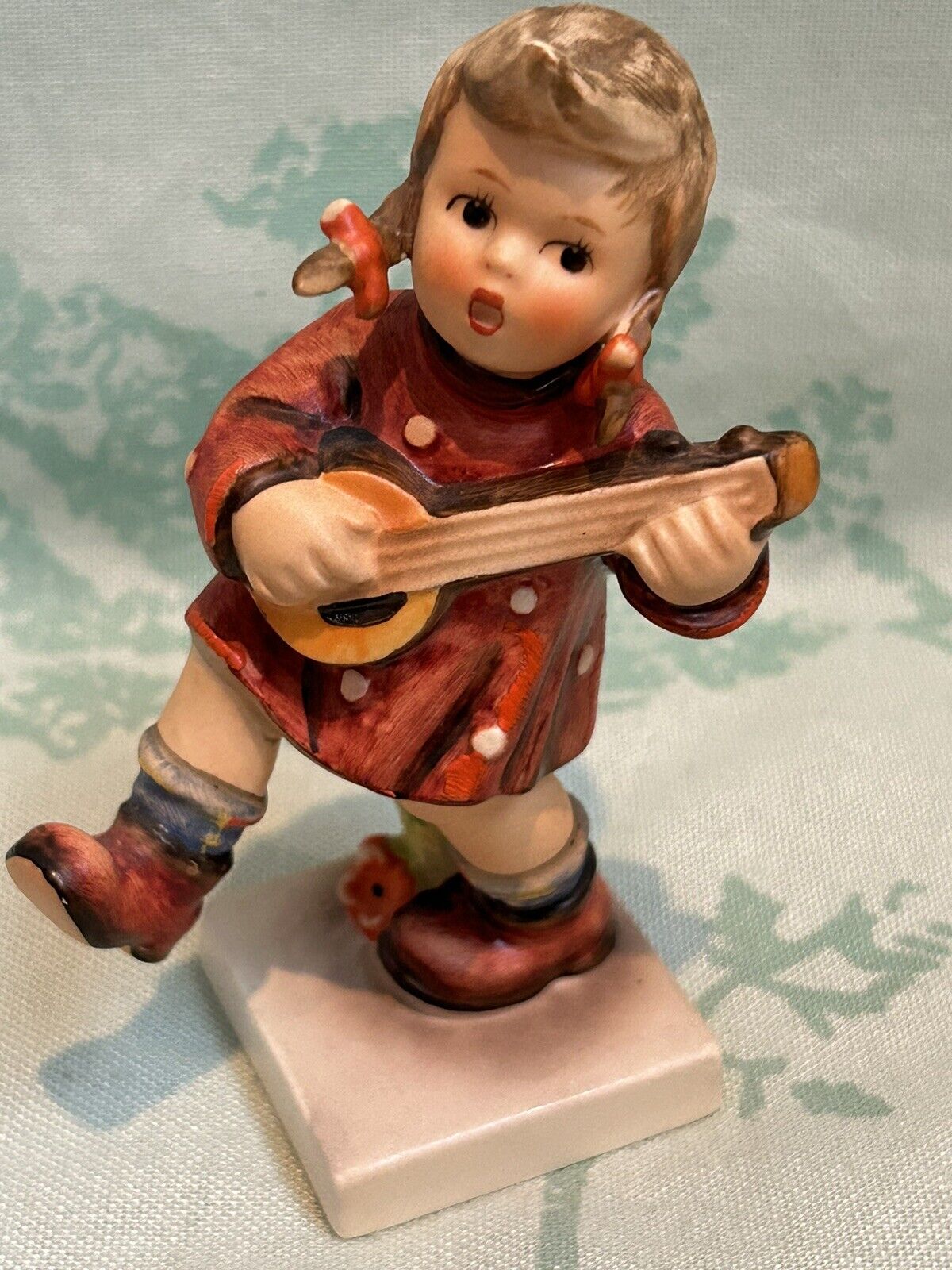 Hummel Vintage “Happiness” Girl w/ Banjo Figurine