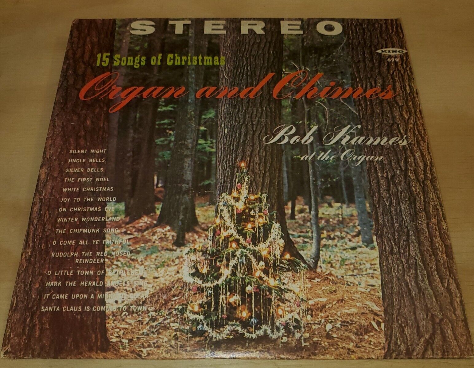  15 Songs Of Christmas Organ and Chimes - Bob Kames 12