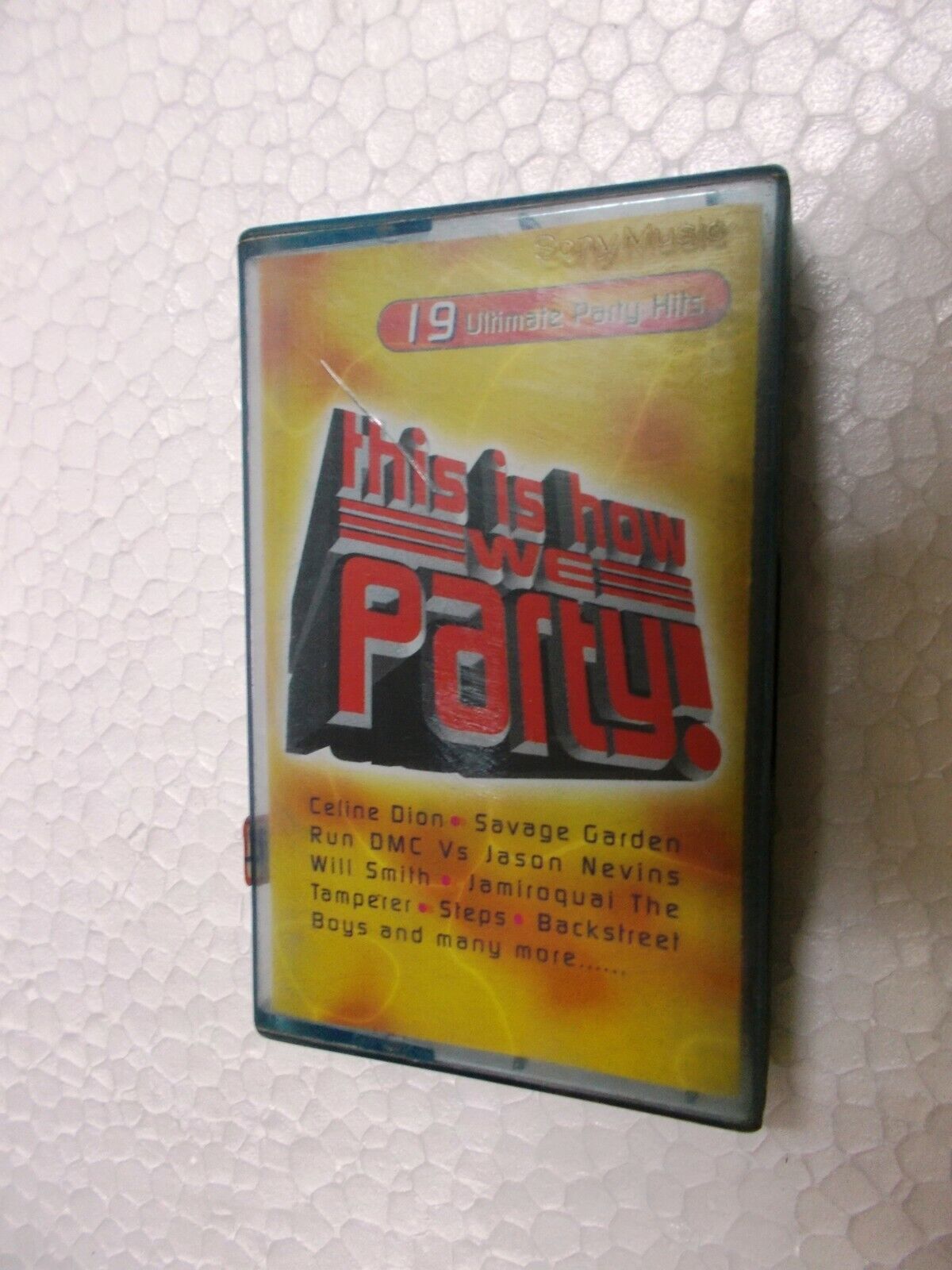 THIS IS HOW WE PARTY 19 ULTIMATE HITS steps celine dion CASSETTE INDIA