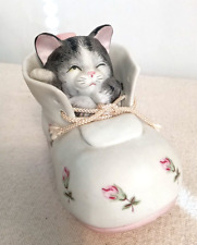 Vintage Mann Ceramic Shoe Kitten Rotating Music Box Cat Shoe Works picture
