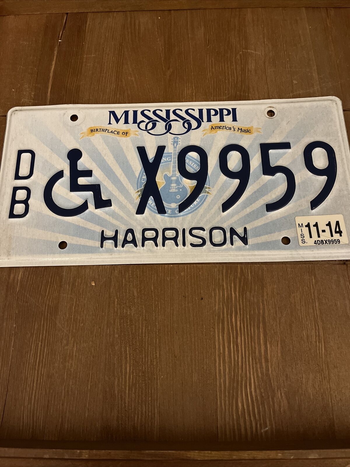 2014 Mississippi HANDICAP License Plate Guitar 🎸 WHEELCHAIR ♿️ Tag # X 9959