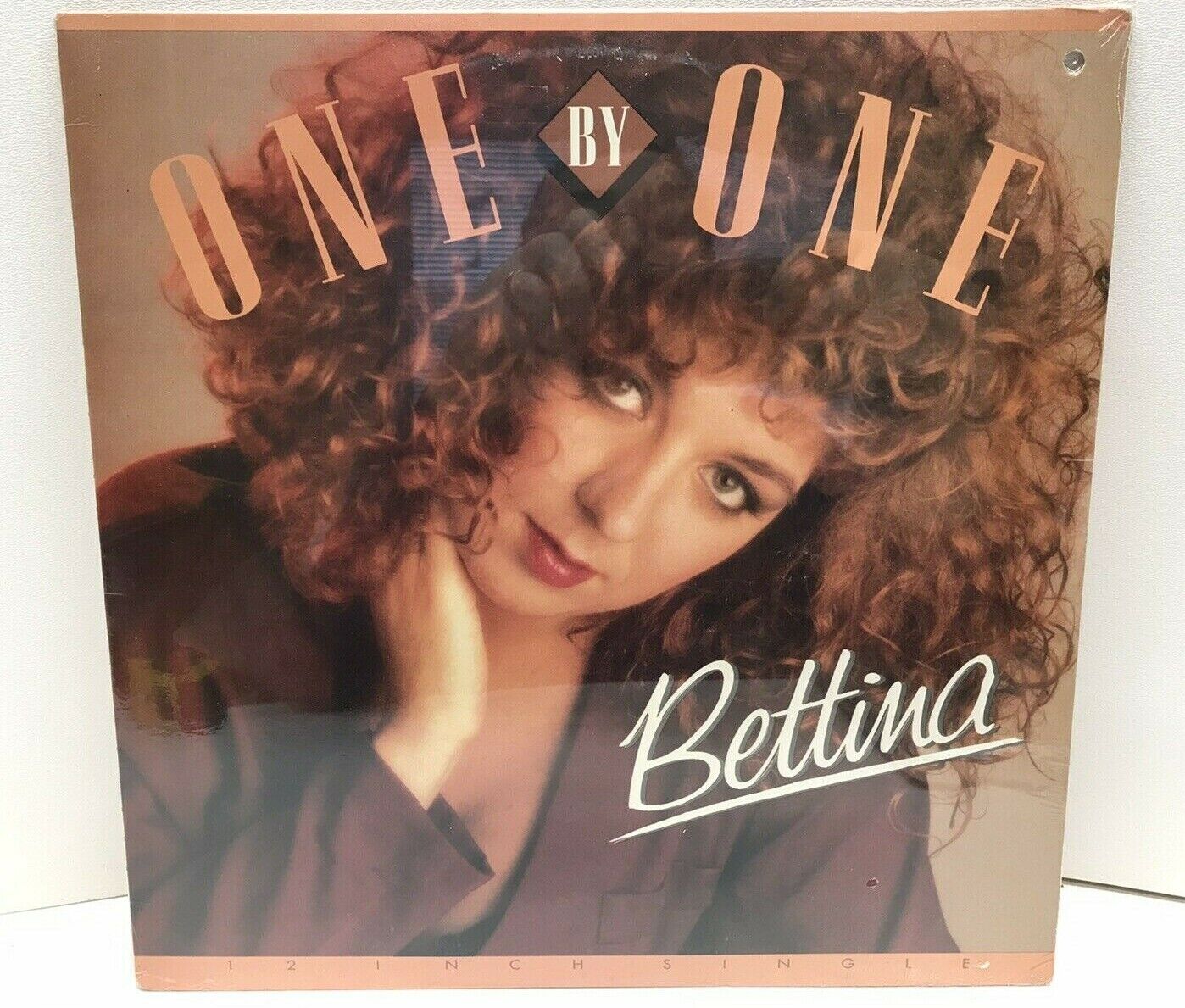 BETTINA One By One 12\