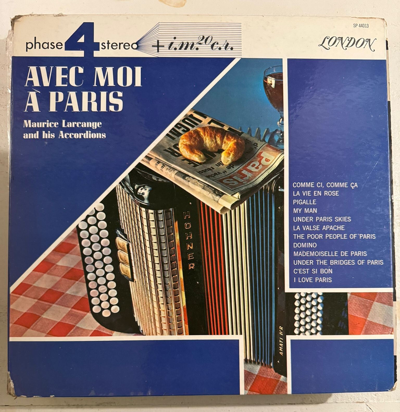 MAURICE LARCANGE AND HIS ACCORDIONS – AVEC MOI A PARIS SP44013 VINYL LP VG+ A21