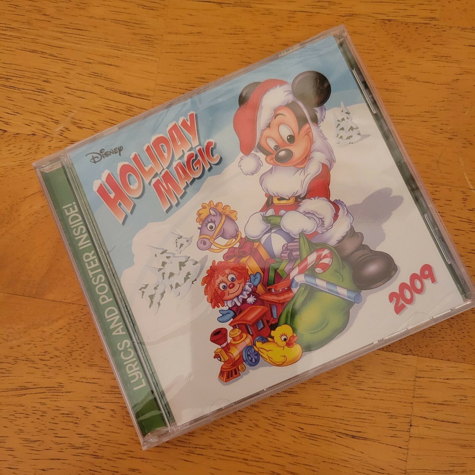 Disney, Disney\'s Holiday Magic, 2009, Christmas Songs w/ Lyrics & Poster CD NEW