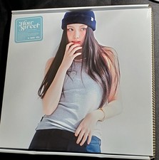 Kpop New Jeans 2024 Hyein Boxed EP BubbleGum & How Sweet PhotoBooks  picture