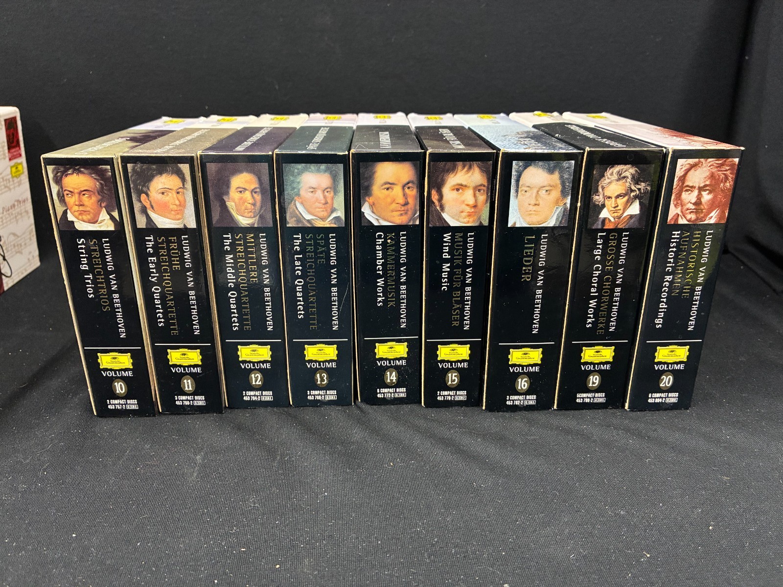 Lot of 16 Vols. Complete Beethoven Edition Deutsche Grammophon CDs 1997, mn5857