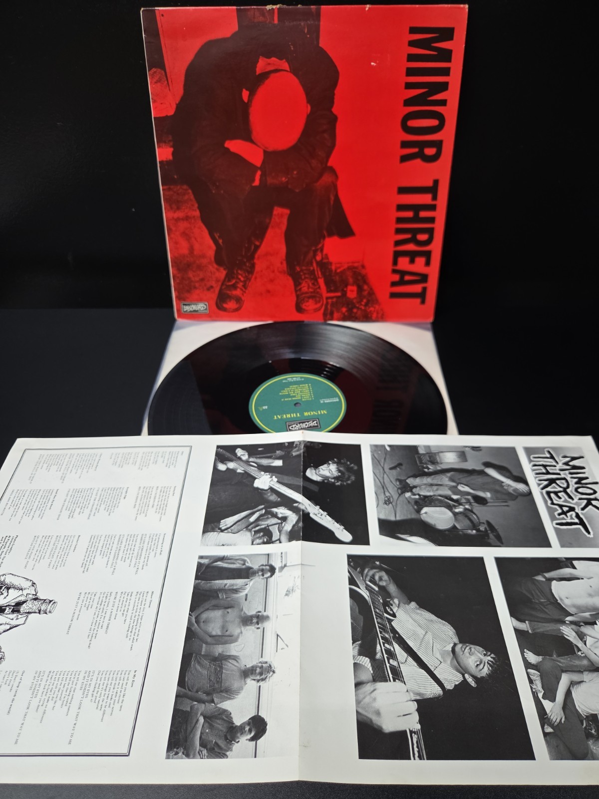Minor Threat Self Titled Lp Vinyl 1984 1st Press W/Fold Out Insert VG+/EX Wax