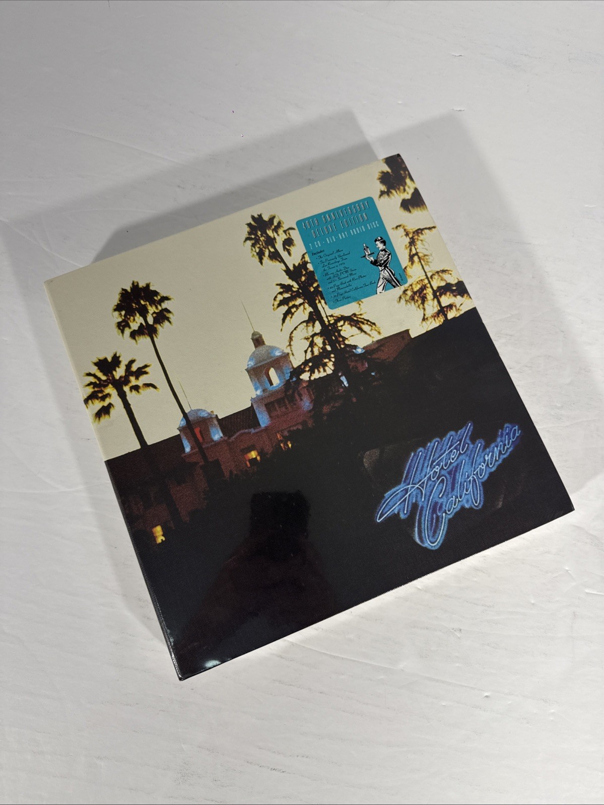Hotel California: 40th Anniversary Deluxe Edition by Eagles (2CD,1 Blu-Ray 2017)