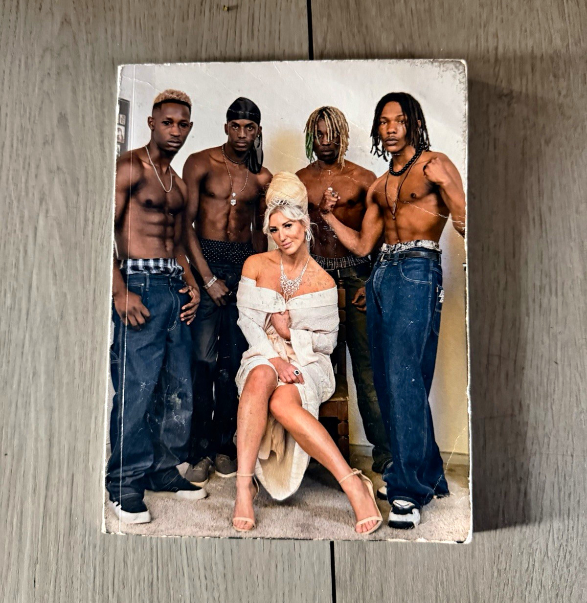 Travis Scott’s “UTOPIA” magazine with Utopia CD