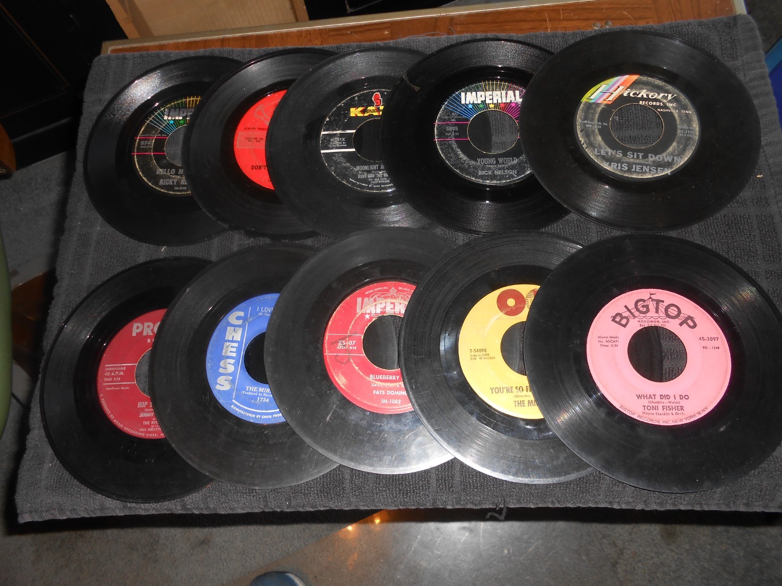 10 Miscellaneous 45 RPM Records For A Suprize Music Night 50\'s, 60\'s 70\'s