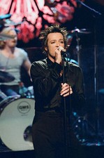 Singer Dean DeLeo of musical guest Stone Temple Pilots performs De- Old Photo picture