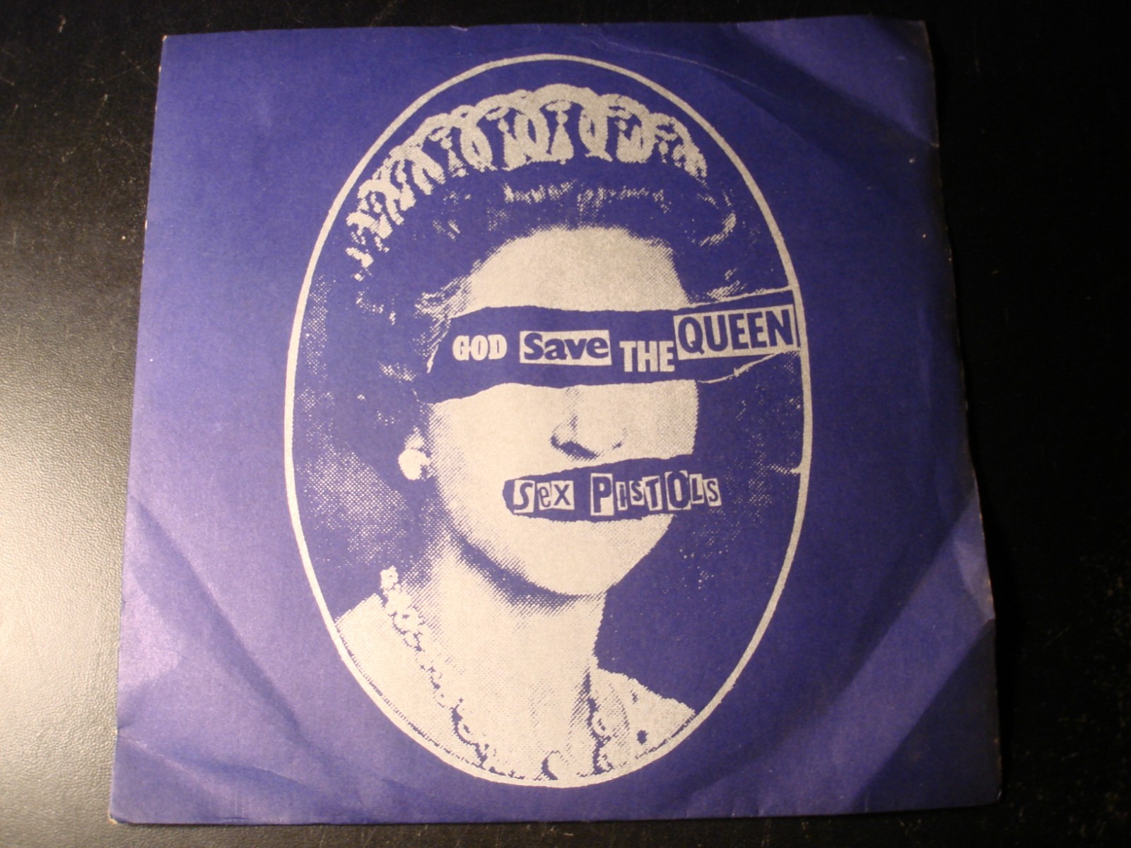 THE SEX PISTOLS GOD SAVE THE QUEEN 45 RECORD WITH SLEEVE UK 1977 VG++