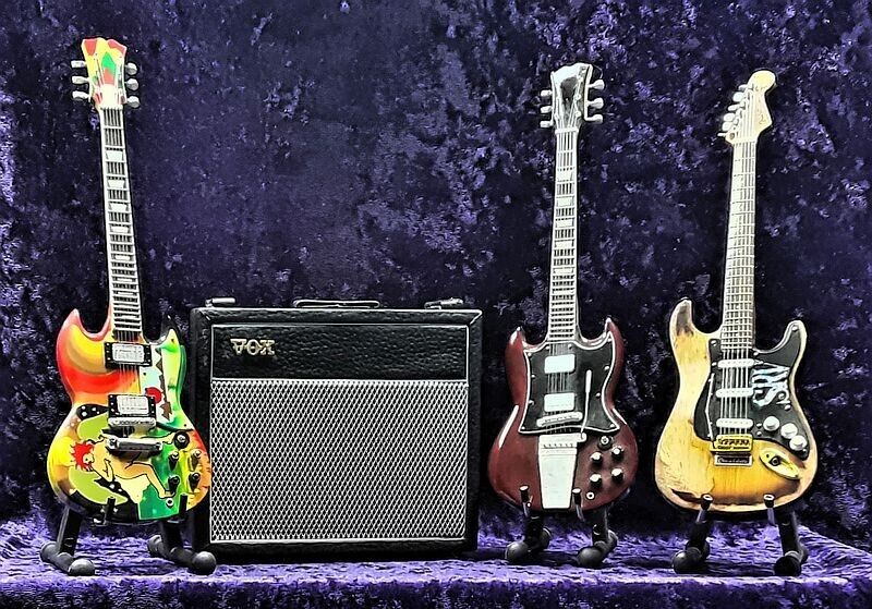 Rock & Blues Legends Miniature Guitar Collectibles Set