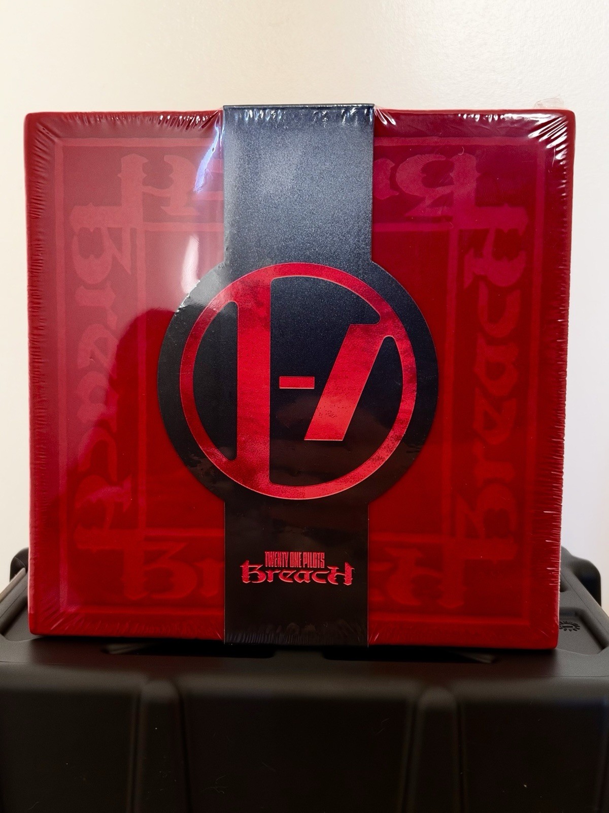 TWENTY ONE PILOTS Breach CD Boxset Nova Bishop Limited Ed Sealed