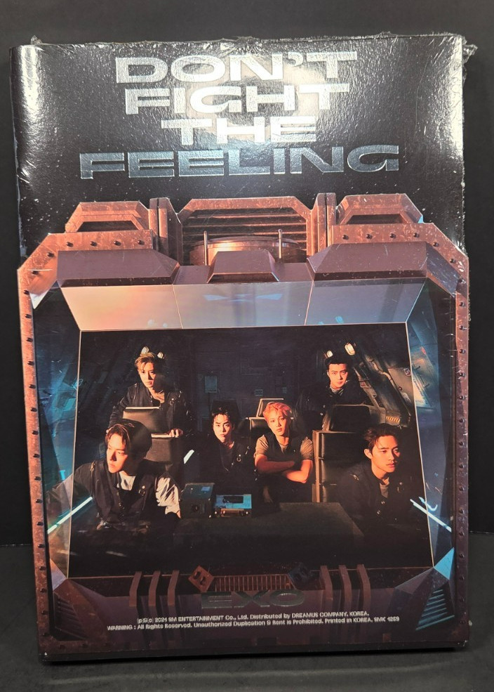 EXO / Don\'t Fight The Feeling (Photo Book Version 2)(CD, 2021) KPOP Mini Album