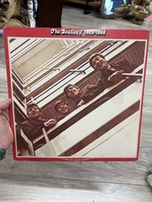 Vintage 1973 Beatles 1962 to 1966 2LP record red vinyl Classic Rock 70s picture