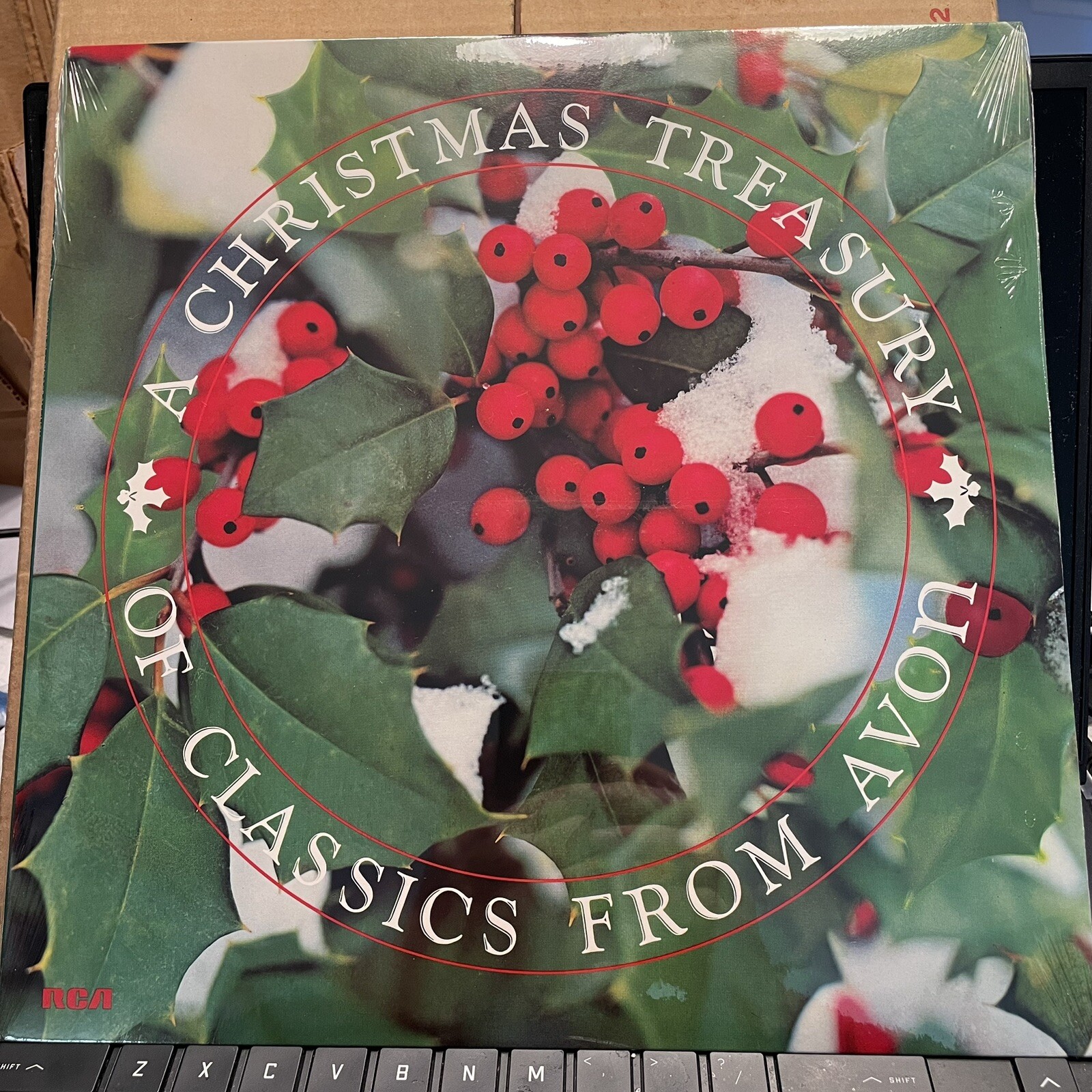 A Christmas Treasury Of Classics From Avon ELVIS DOLLY JOHN DENVER VINYL LP NEW