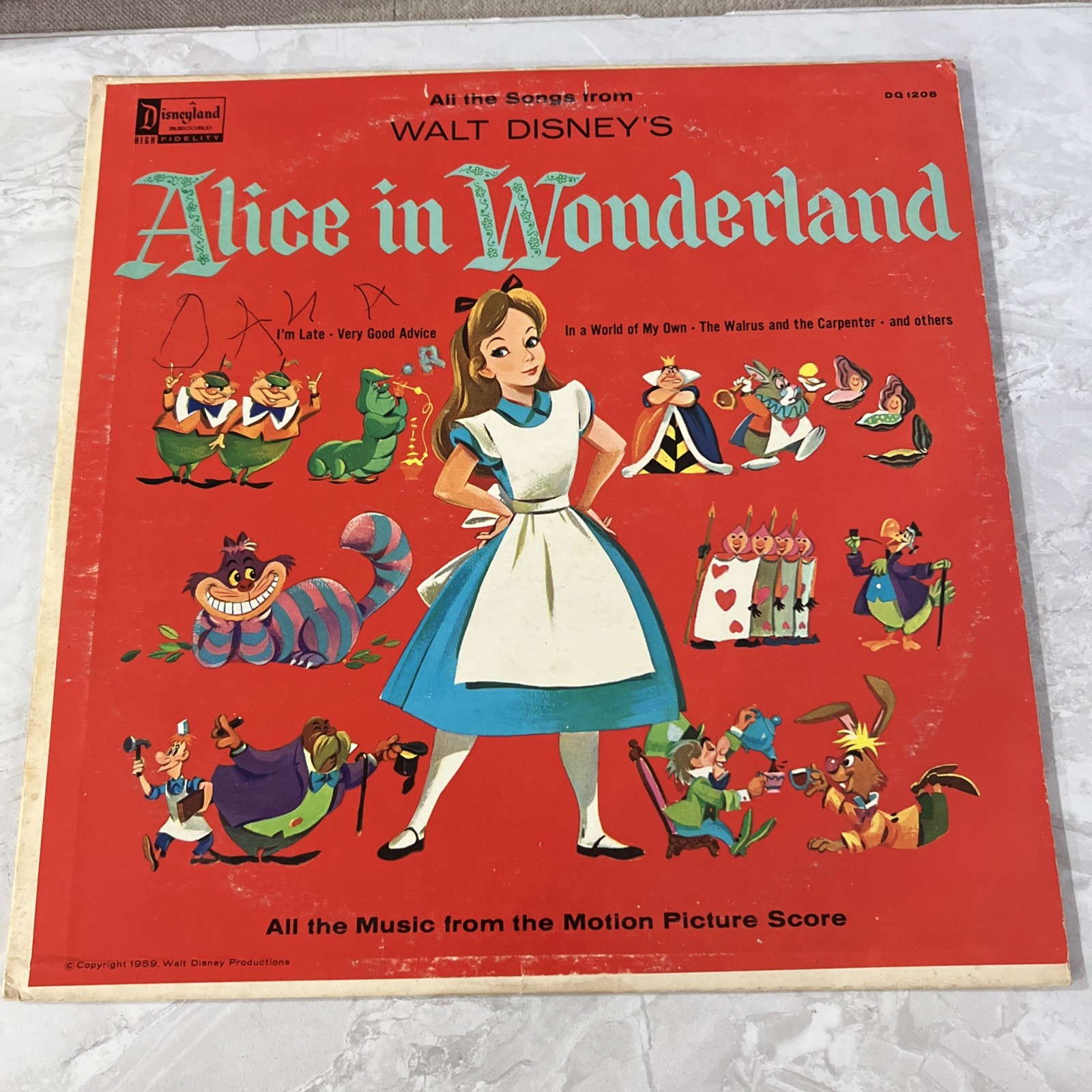 Vintage SONGS FROM WALT DISNEY\'S ALICE IN WONDERLAND ALBUM, LP 33 1/3, 1959