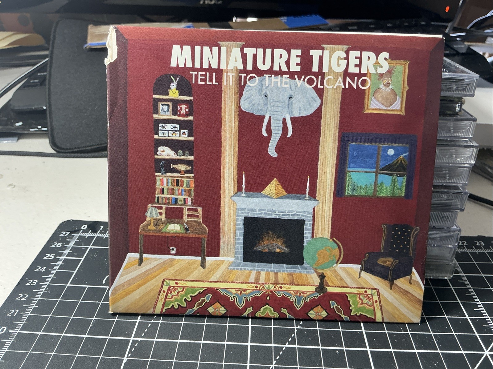 Miniature Tigers by Miniature Tigers (CD, 2009) Digipak Damage