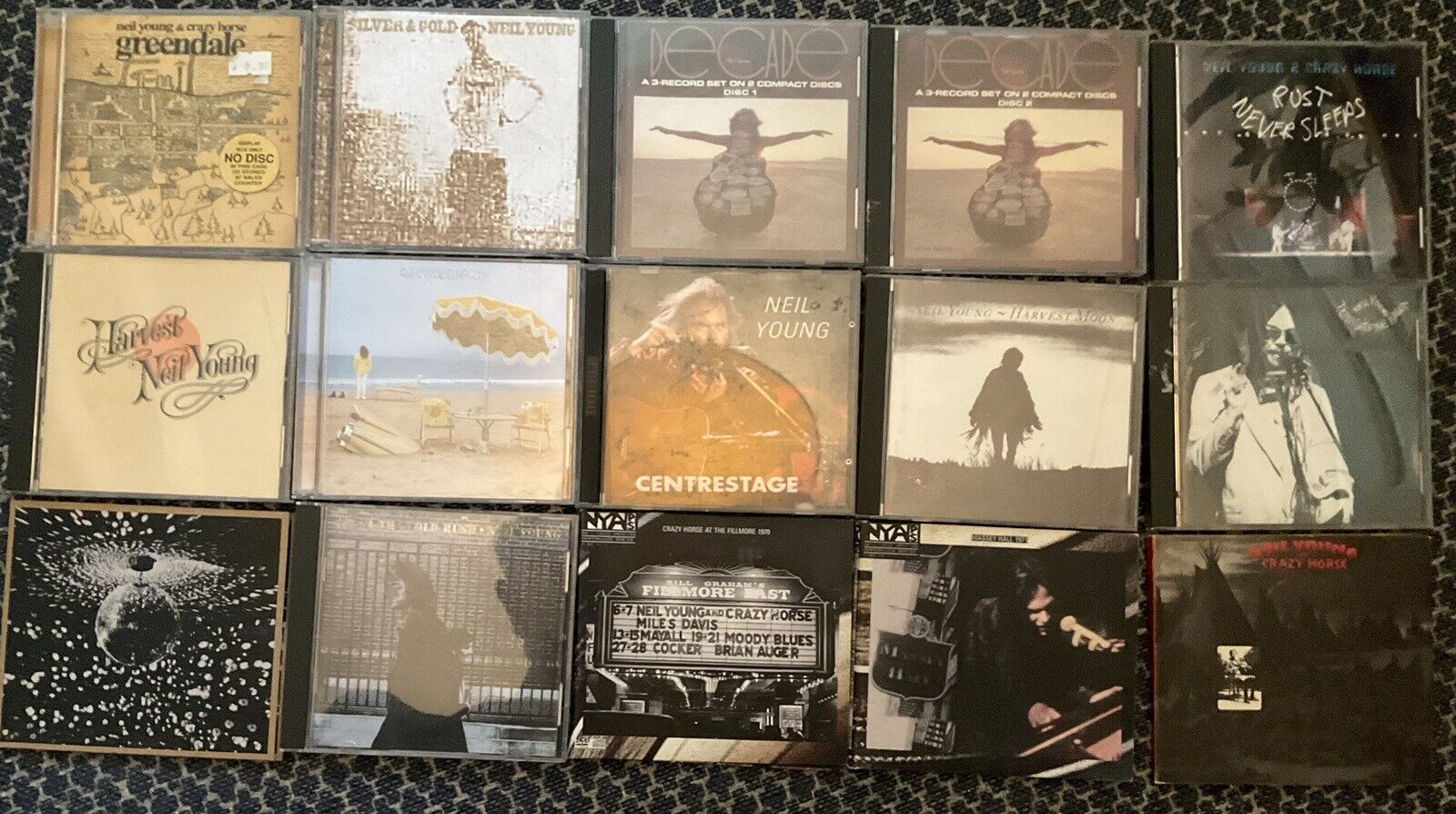Neil Young Lot Of 18 (16 CDs 2 DVDs 1 Bootleg)
