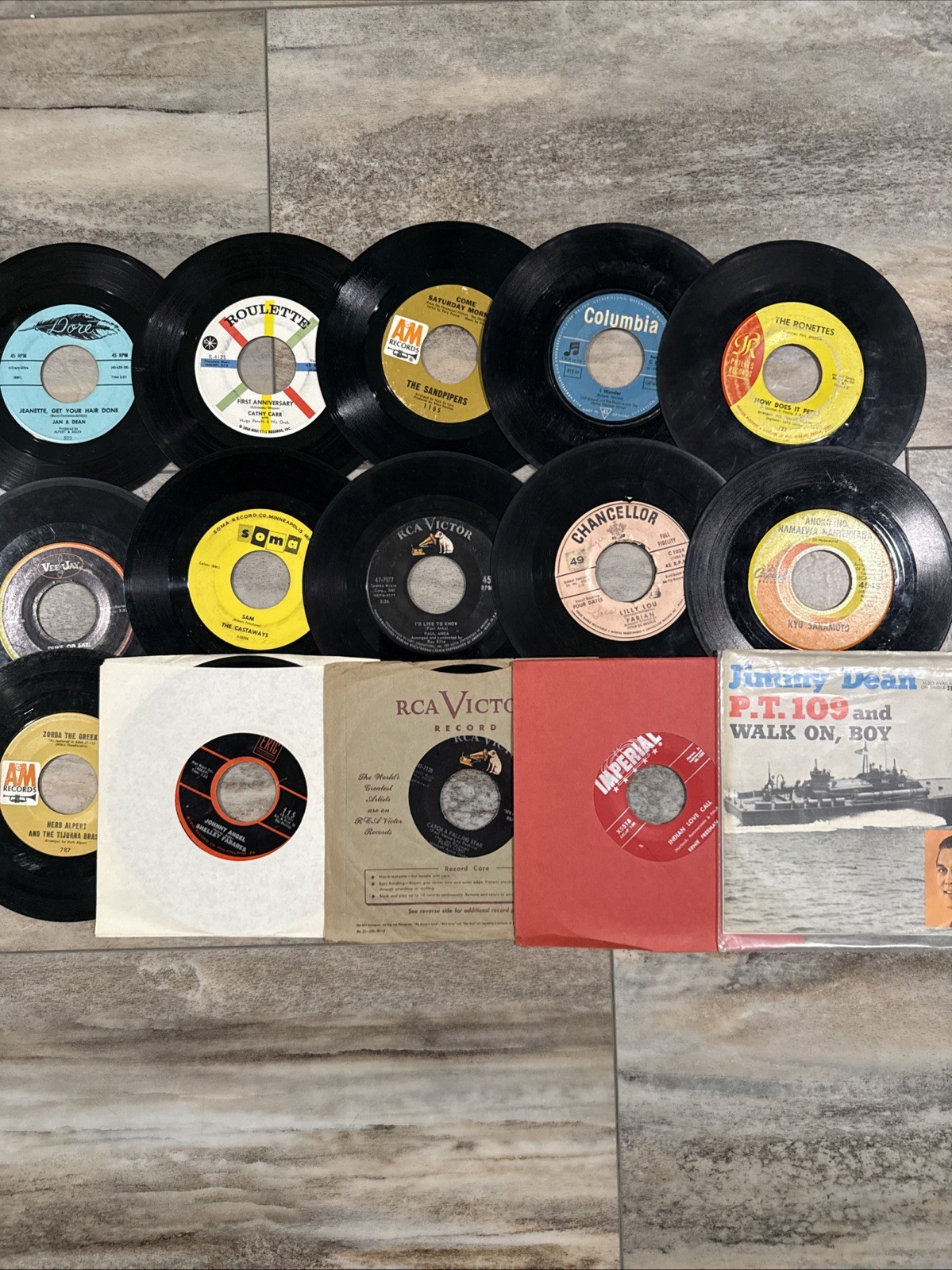 15 Curated Pop 45 RPM Records — Desirable Artists & Labels — Vintage Lot