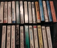 Lot of 25 Classical Cassettes. Mozart, Bach, Chopin, Etc.... --- cross picture
