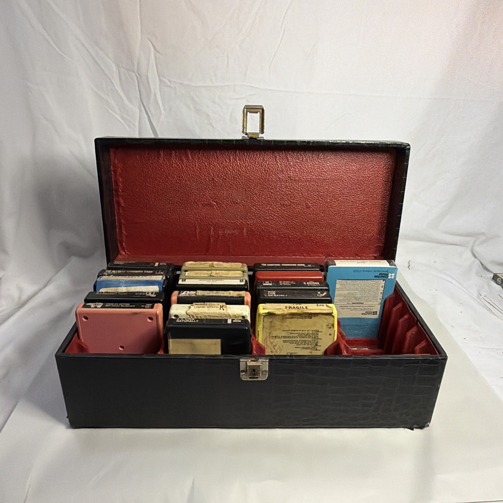 Lot 17 Vintage HR Tape - Holder Carry Case 24 Slots Red Faux Alligator Leather
