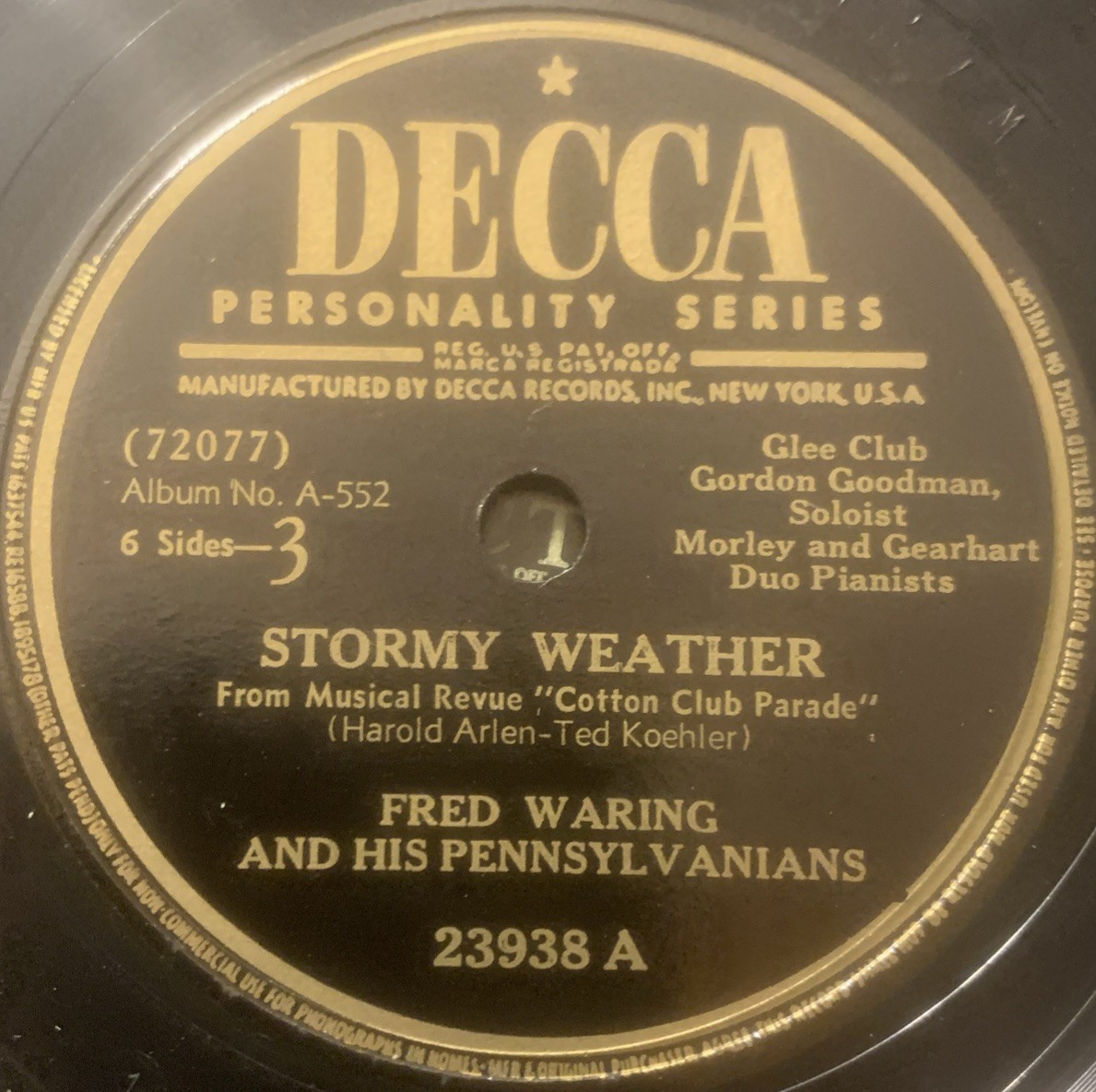 Fred Waring and His Pennsylvanians - Stormy Weather - Decca 23938 - EX
