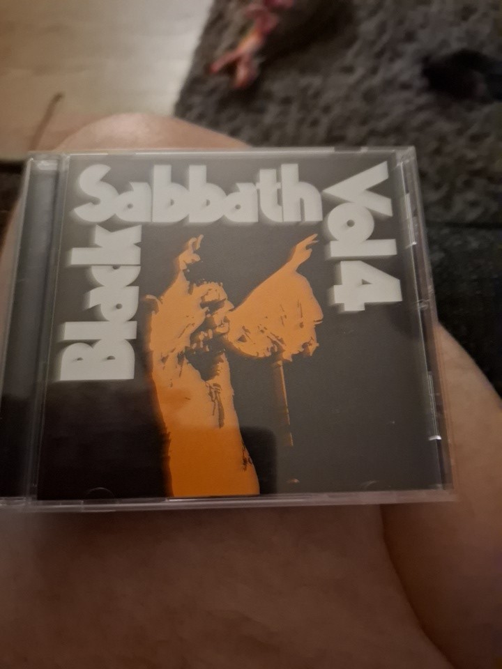 Black Sabbath        Vol 4.      1996       Ex -  Cd free postage