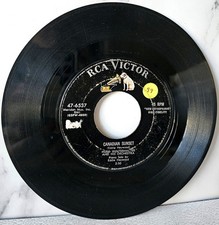 Hugo Winterhalter Orchest & Chorus 45rpm 'This Is Live/Canadian Sunset' On RCA  picture