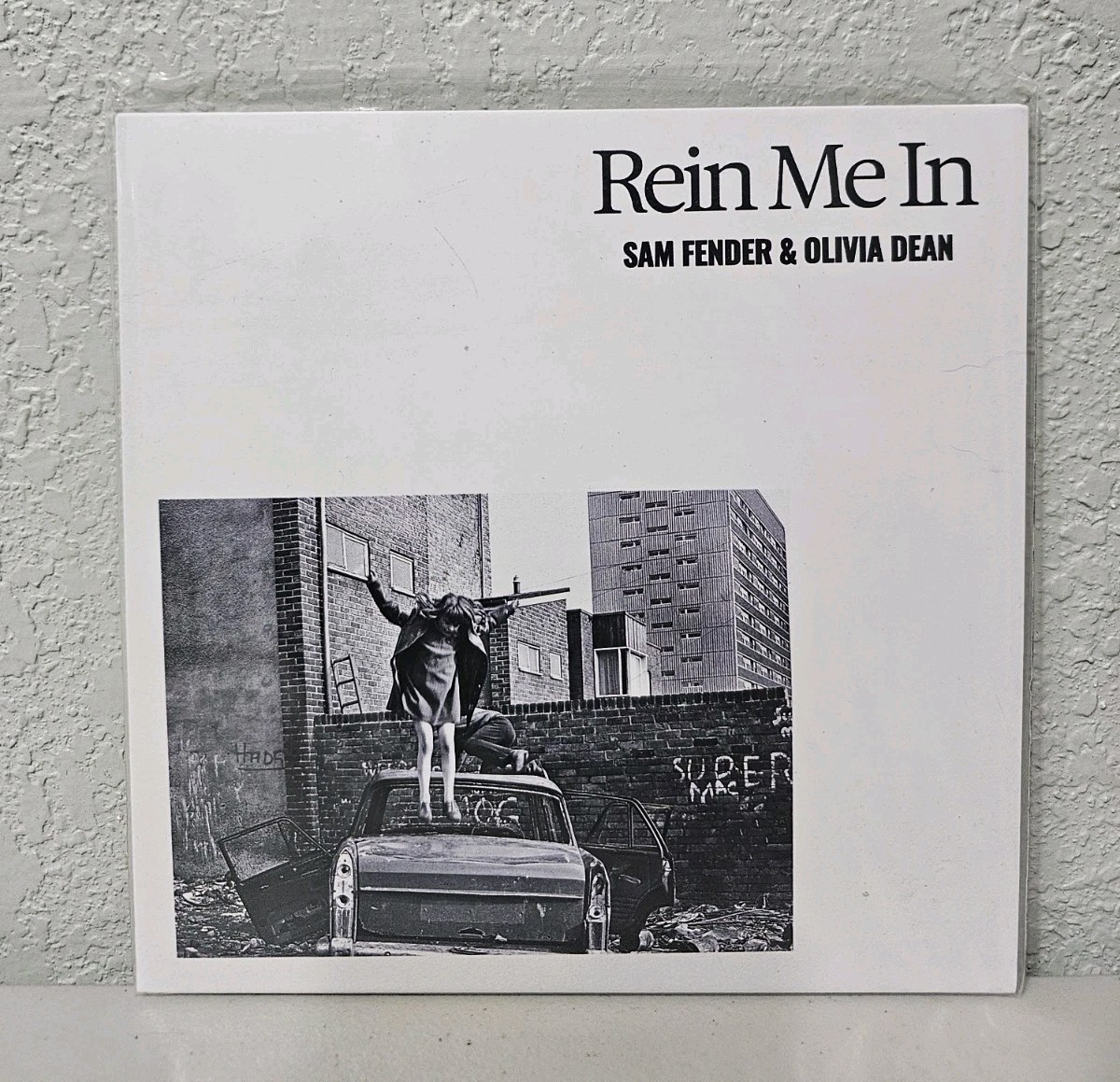 Sam Fender - Olivia Dean - Rein Me In Clear 7
