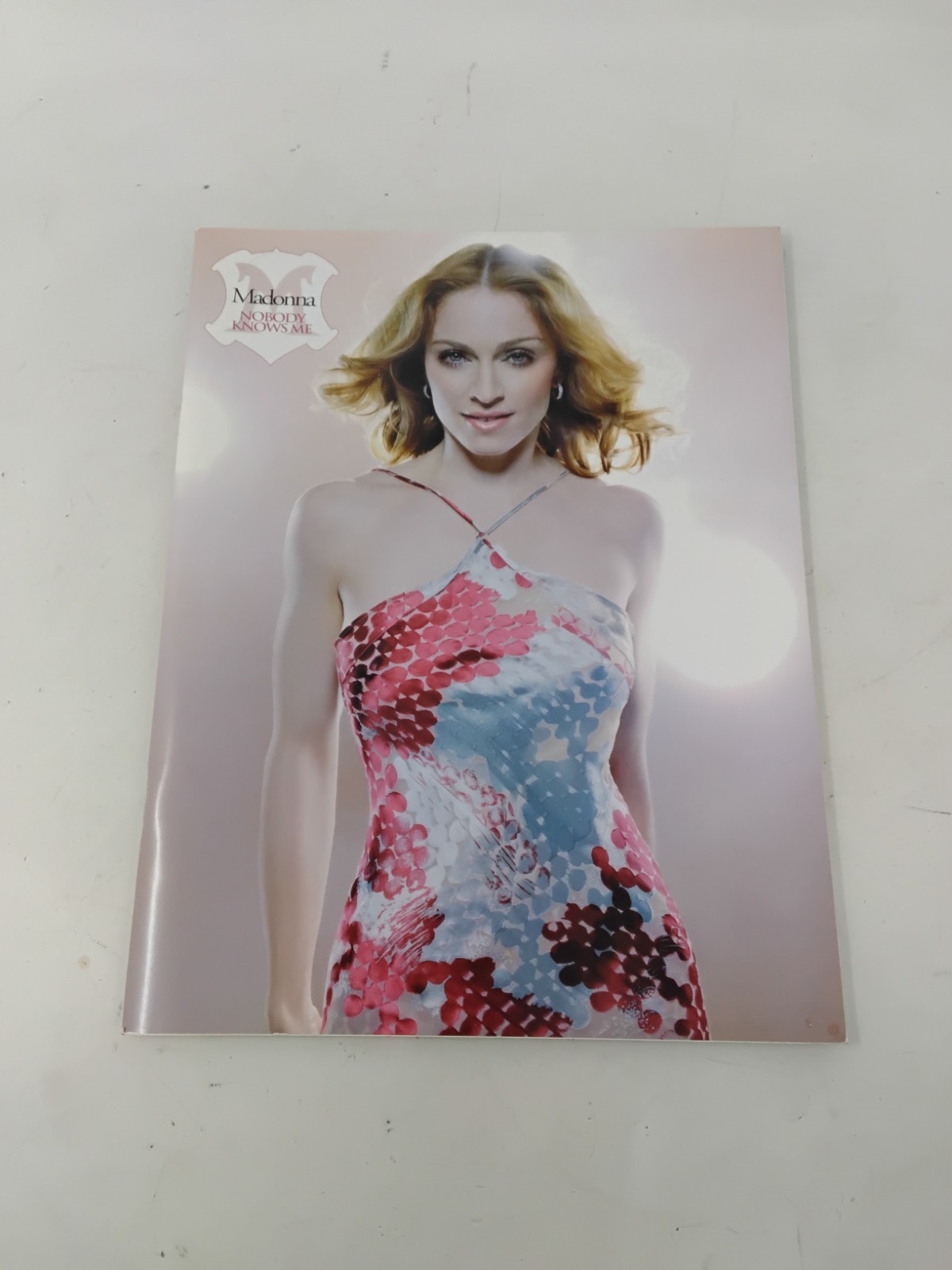 Madonna Nobody Knows Me Rare Icon Fan Club Exclusive Book 2004