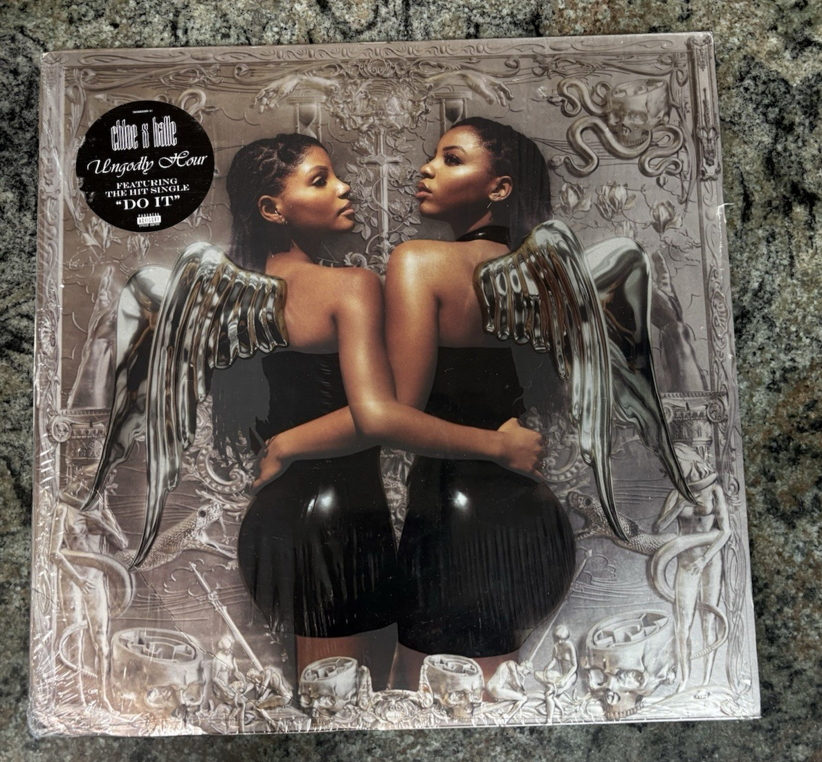 Chloe & Halle Ungodly Hour 
