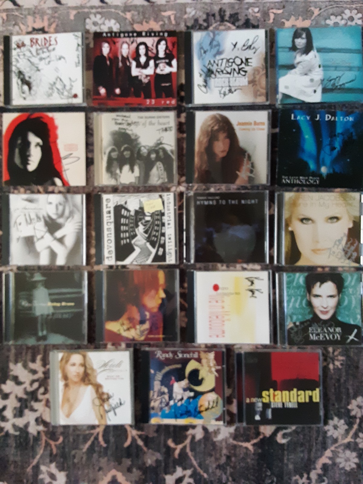 Lot Of 19 1992-2011 *AUTOGRAPHED* MOSTLY FEMALE SINGER-SONGWRITER CDs *SIGNED*