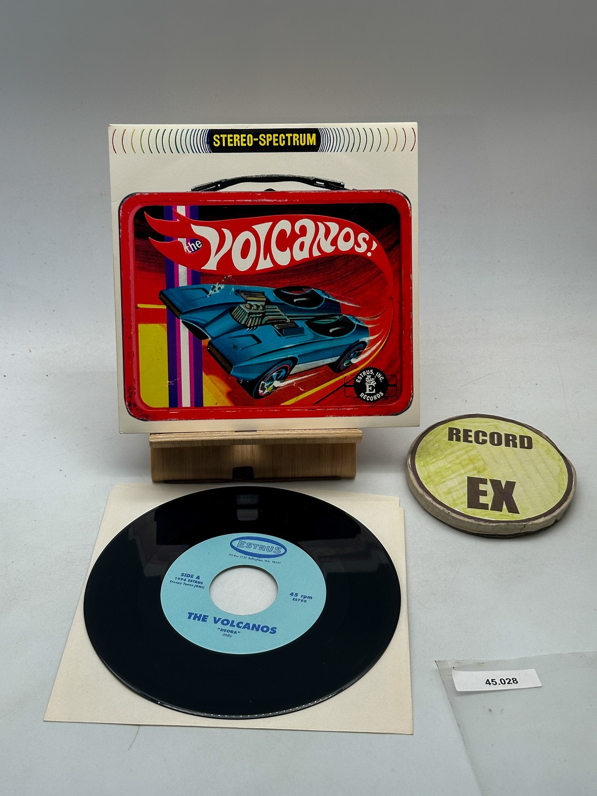 The Volcanos - Deora / Drums Fell Off A Cliff - 7