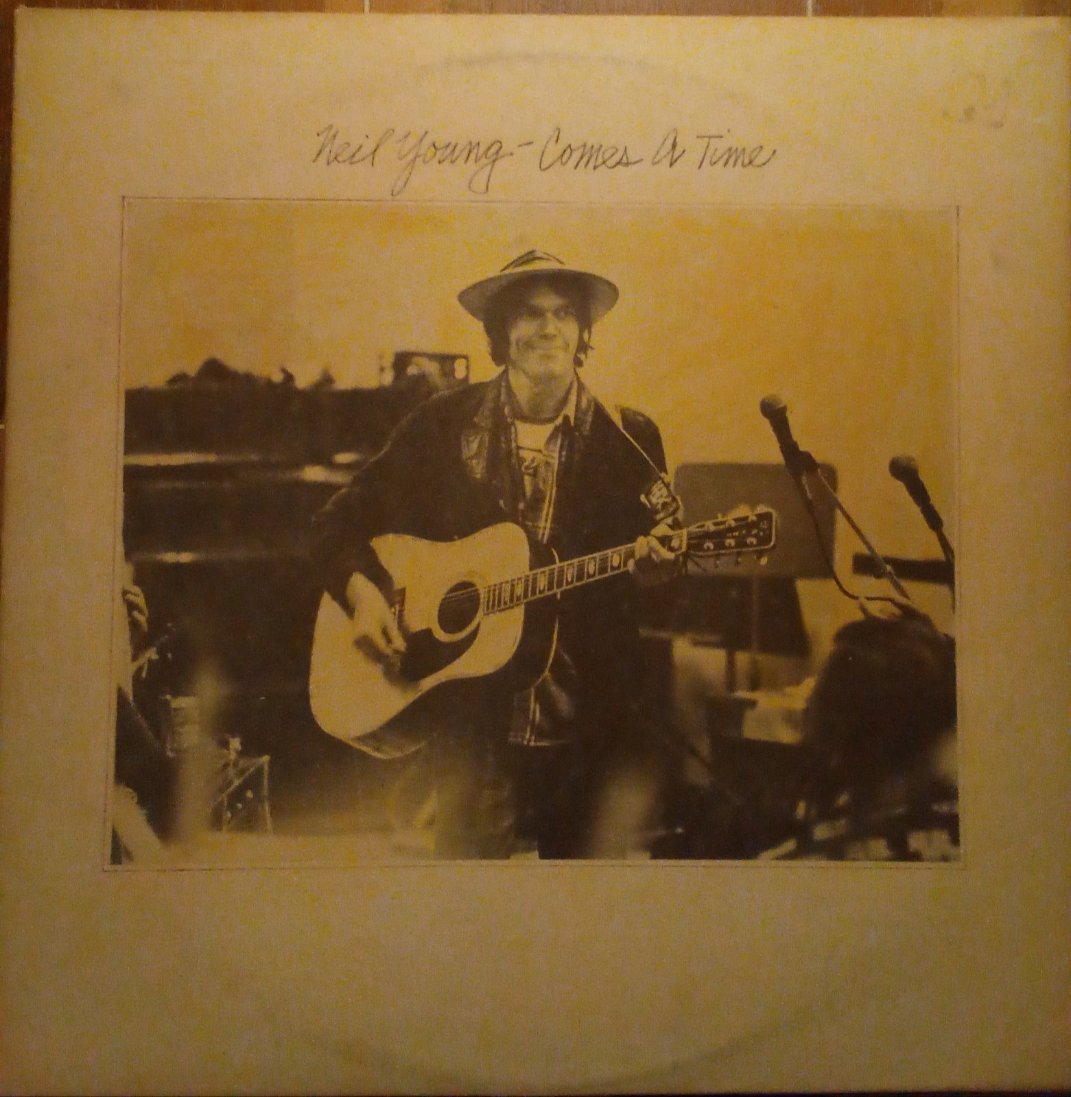 NEIL YOUNG  Comes A Time Vinyl LP 1978 MSK 2266 LA Pressing VG 